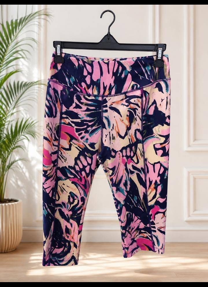 Abstract Floral Print Capri Leggings