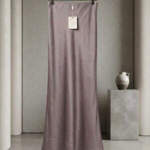 💜 MAUVE SATIN SLIP SKIRT 💜
Color: Dusty Mauve / Taupe
Style: Maxi Length, Bias Cut, Satin Slip