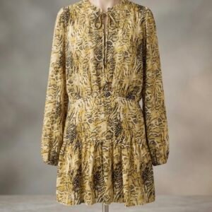 The dress that turns heads 🐍💛